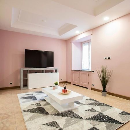 Appia Luxe - A Poche Fermate Del Centro Apartman Róma Kültér fotó
