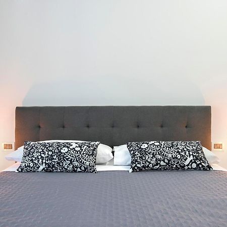 Appia Luxe - A Poche Fermate Del Centro Apartman Róma Kültér fotó