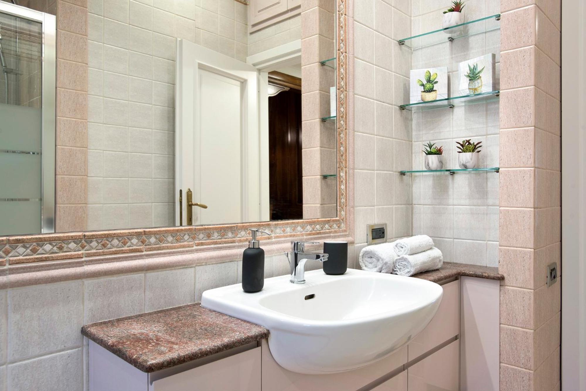 Appia Luxe - A Poche Fermate Del Centro Apartman Róma Kültér fotó